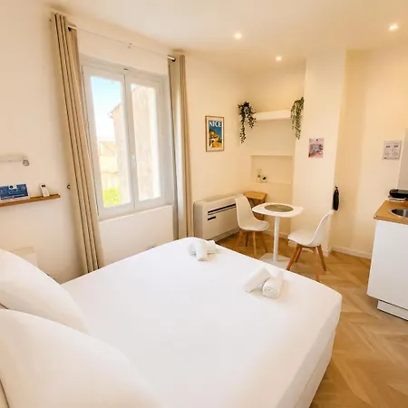 Apartmán Joyau Prestige, Studio, 2p, Ac, Coeur Vieil *